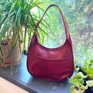 Vintage Coach Ergo 9033 bag in red